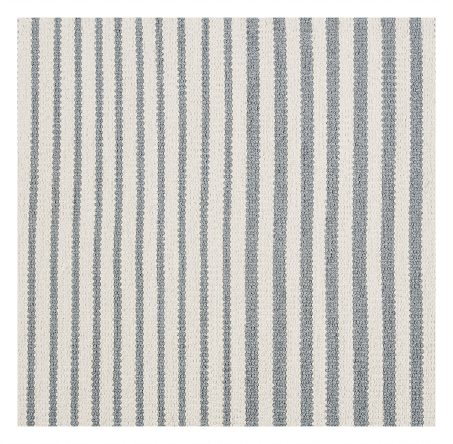 Ojai Storm Bath Rug close up view of mat texture
