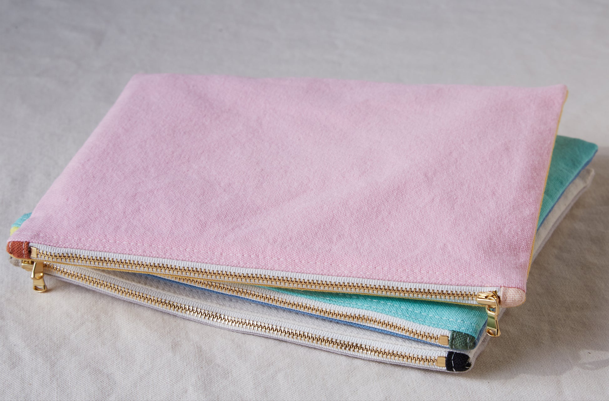 Re:Canvas Pouch Canyon stacked