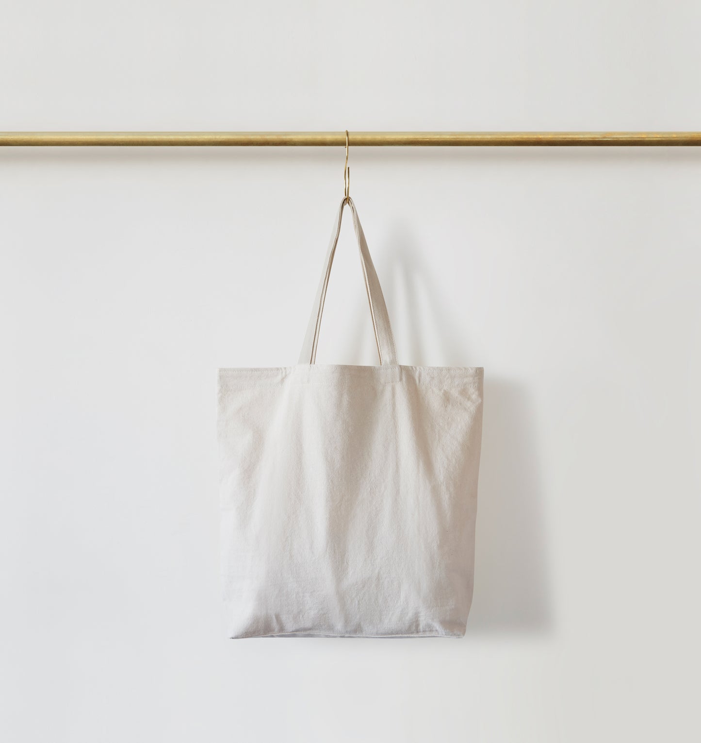 Re:Canvas Tote Hike back view hanging on rod